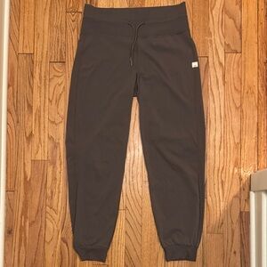 Vuori Women’s Green Jogger Pants